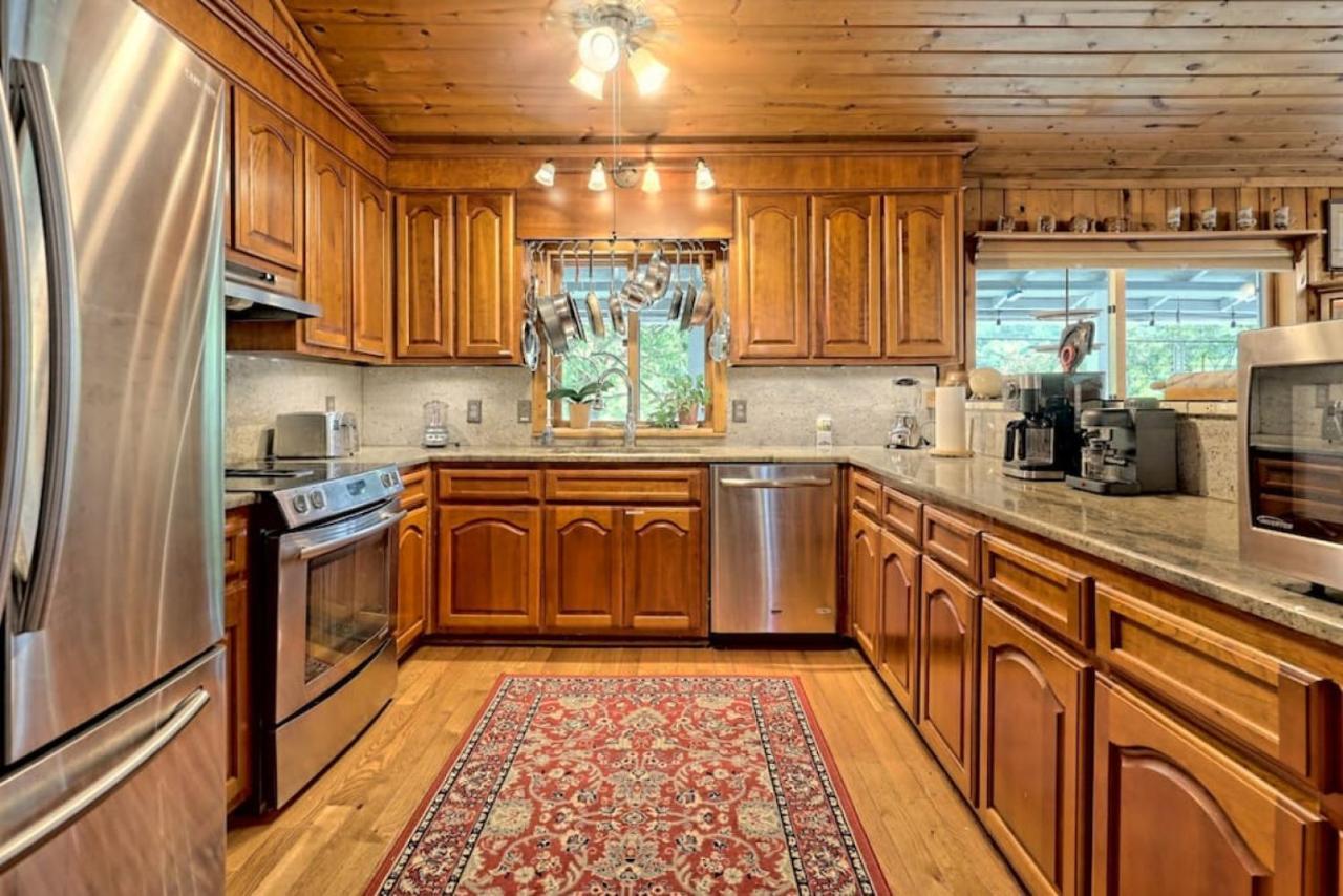 Hannahs Perch On Lake Burton With Private Top Patio And Bottom Dock Clayton Exterior foto
