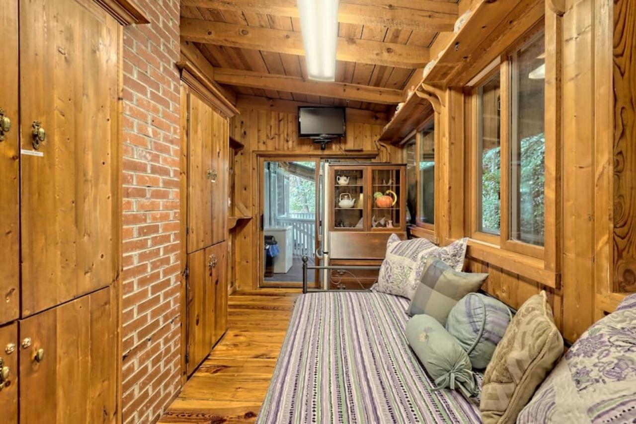 Hannahs Perch On Lake Burton With Private Top Patio And Bottom Dock Clayton Exterior foto